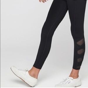 Athleta Women’s Criss Cross Black Leggings Black